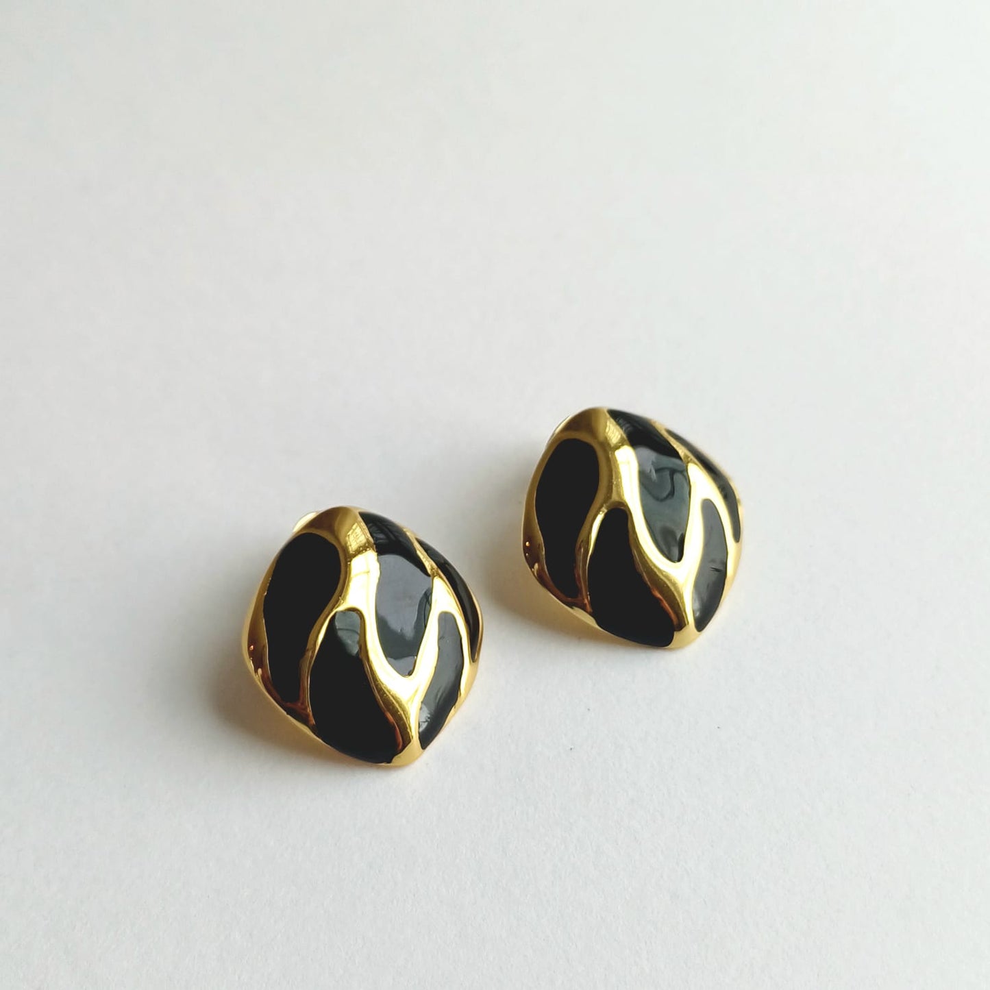 ARETES ROXANE