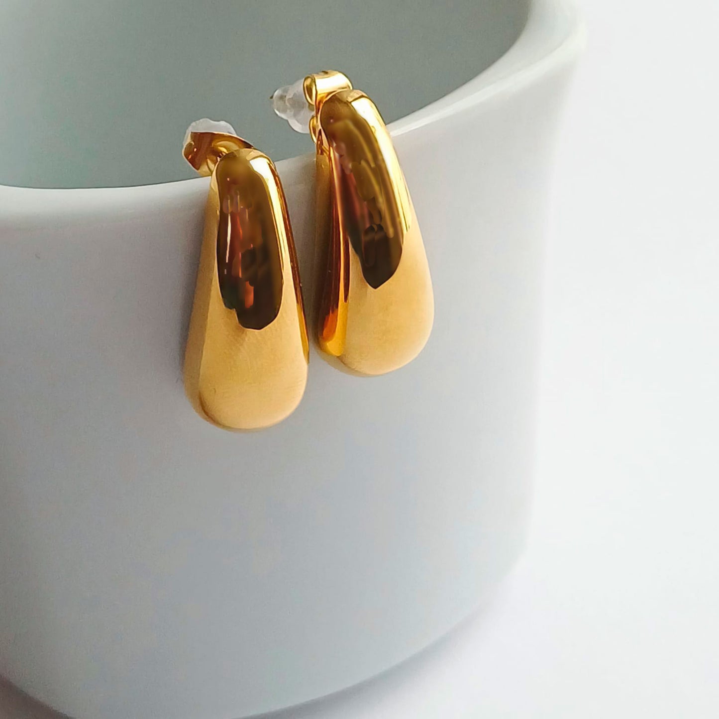 ARETES ELVIRA