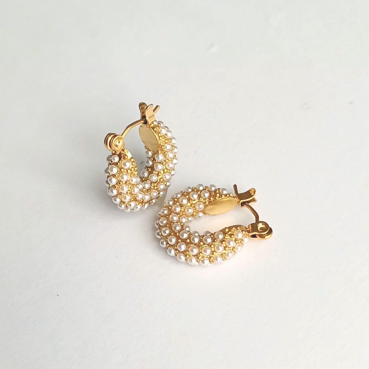 ARETES VIOLETA